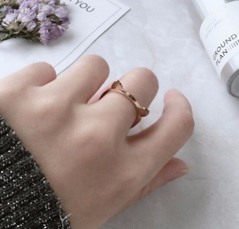 Nhẫn Tai Mèo Ti Tan Không Đen TT 0647