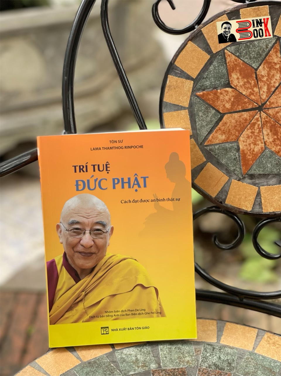 TRÍ TUỆ ĐỨC PHẬT – Cách đạt an bình thật sự – Tôn Sư Lama Thamthog Rinpoche – Tuệ Tri Books – NXB Tôn Giáo (Bìa mềm)