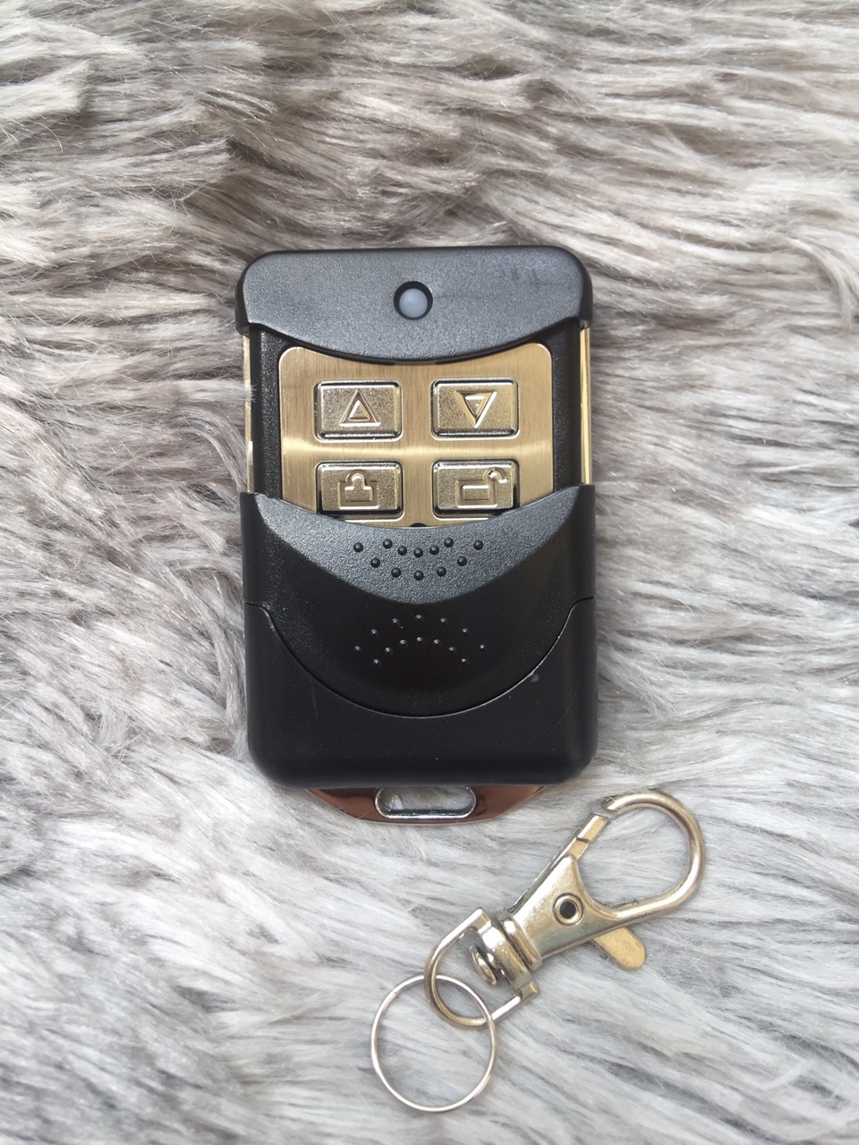 Điều khiển cửa cuốn mã gạt 433 MHZ