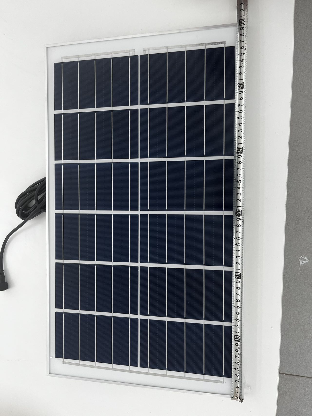 Đèn chiếu sáng pin năng lượng mặt trời 200W