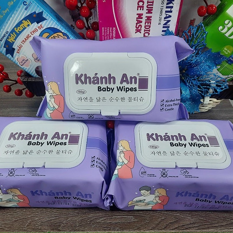 Khăn ướt Khánh An BABY WIPES mềm mại thơm mát cho da nhạy cảm trả lại làn da tươi mát đầy sức sống cho bé và cả nhà