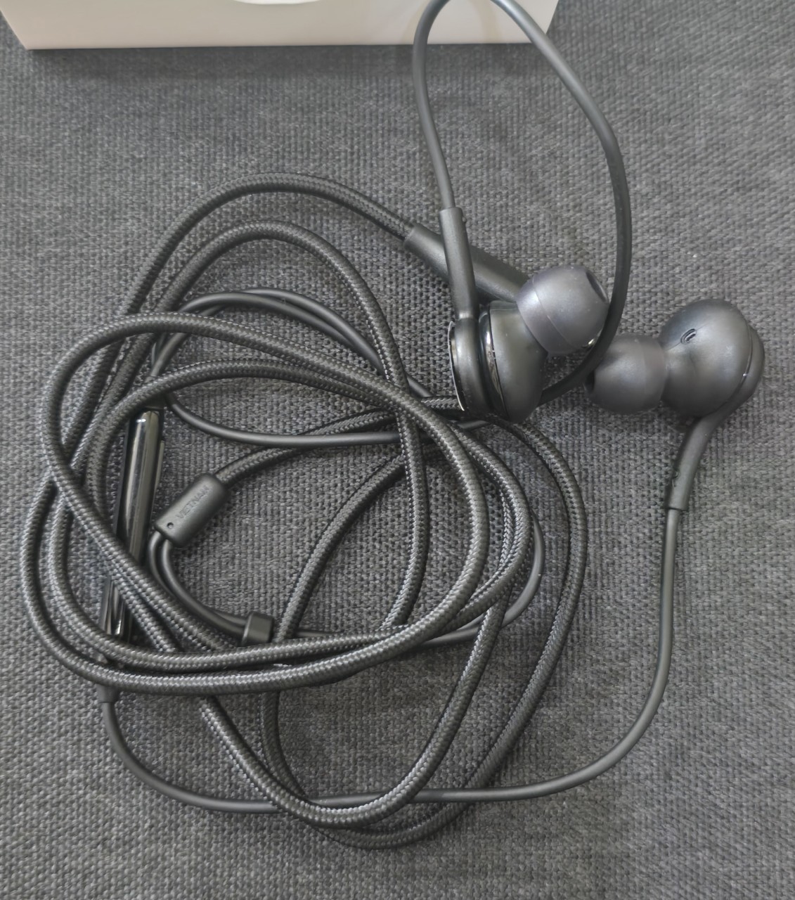 Tai nghe có dây AKG Samsung Type-C EO-IC100 - Hàng chính hãng