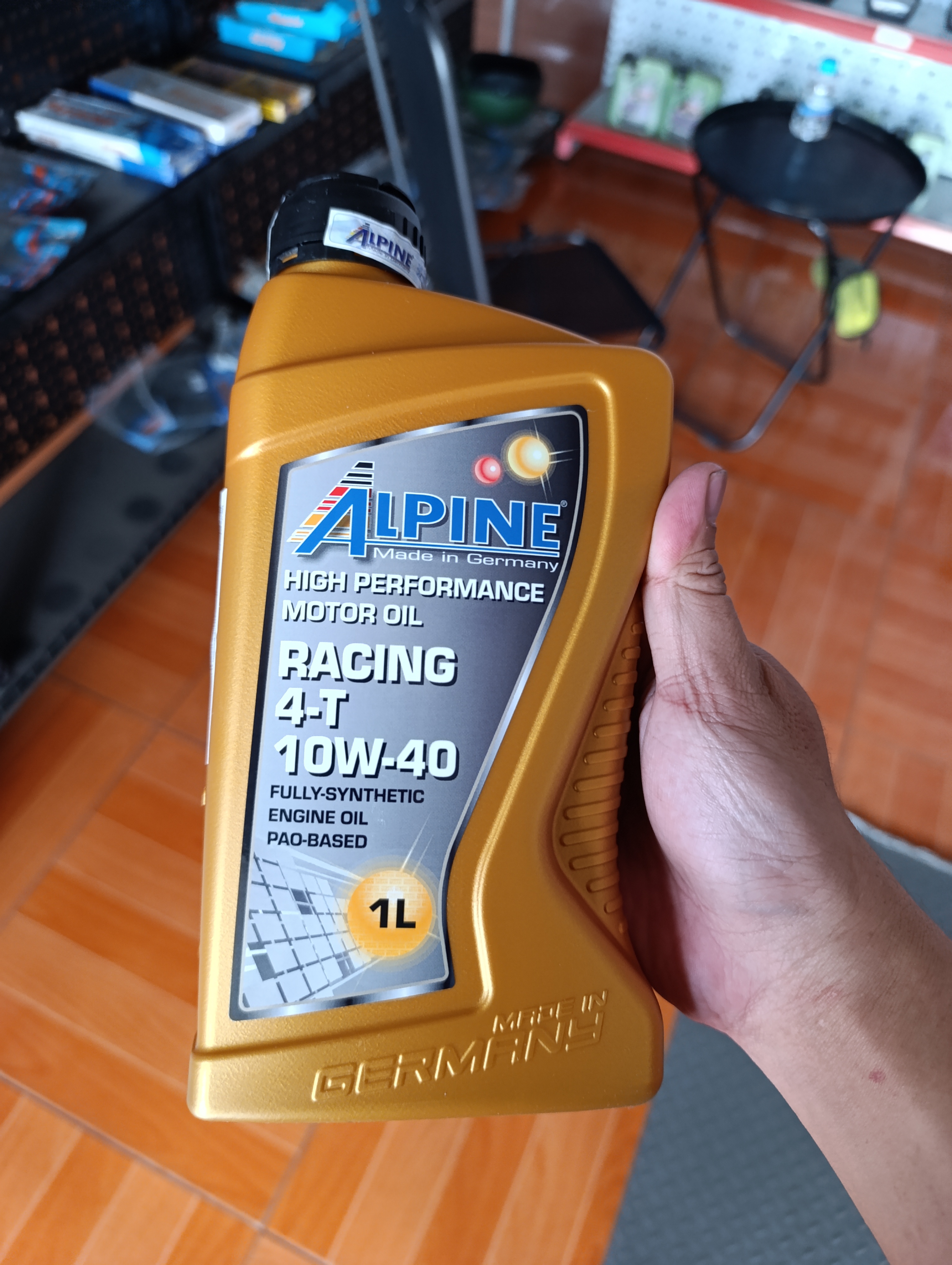 Dầu nhớt Alpine racing 4T 10W40