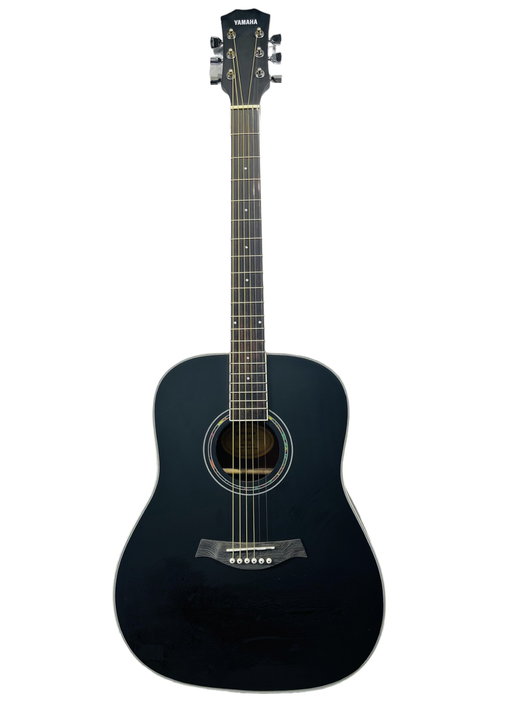 Đàn Guitar Acoustic Yamaha F 620 + Tặng Kèm Bộ Phụ Kiện 6 Món
