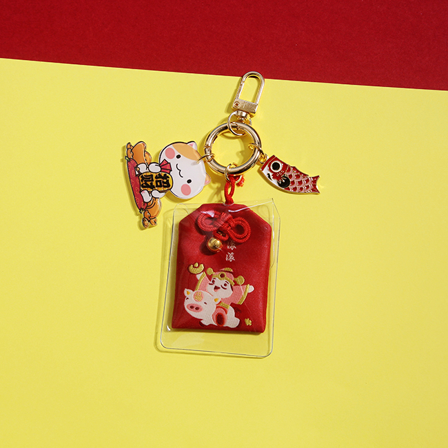 Móc khoá Túi phước Omamori bọc Mèo nhựa Cá chép - MK09 (1 móc, màu ngẫu nhiên)