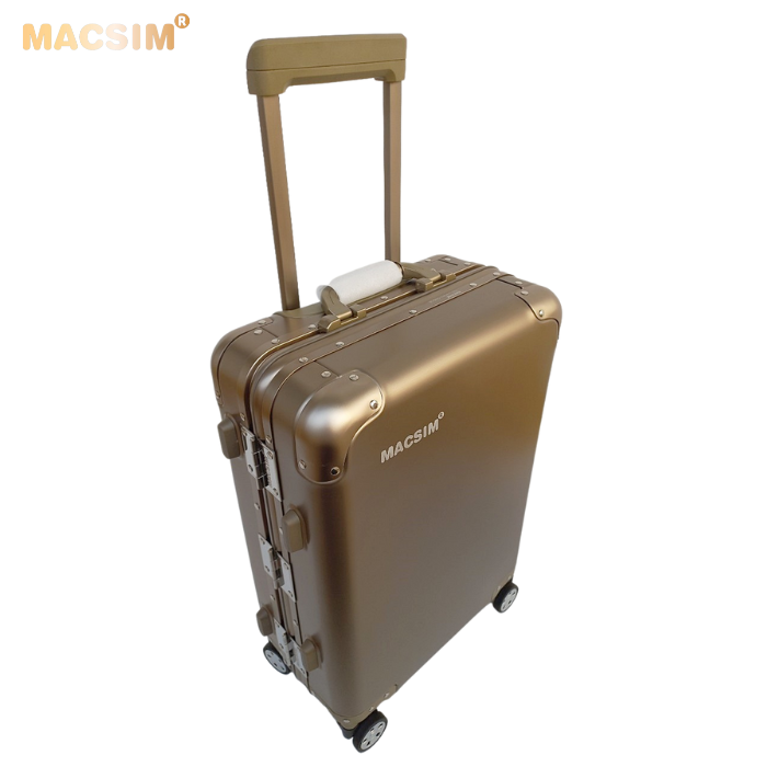 Vali du lịch thời trang cao cấp chất liệu hợp kim nhôm nguyên khối MS1318 Macsim màu ti-gold cỡ 28inches