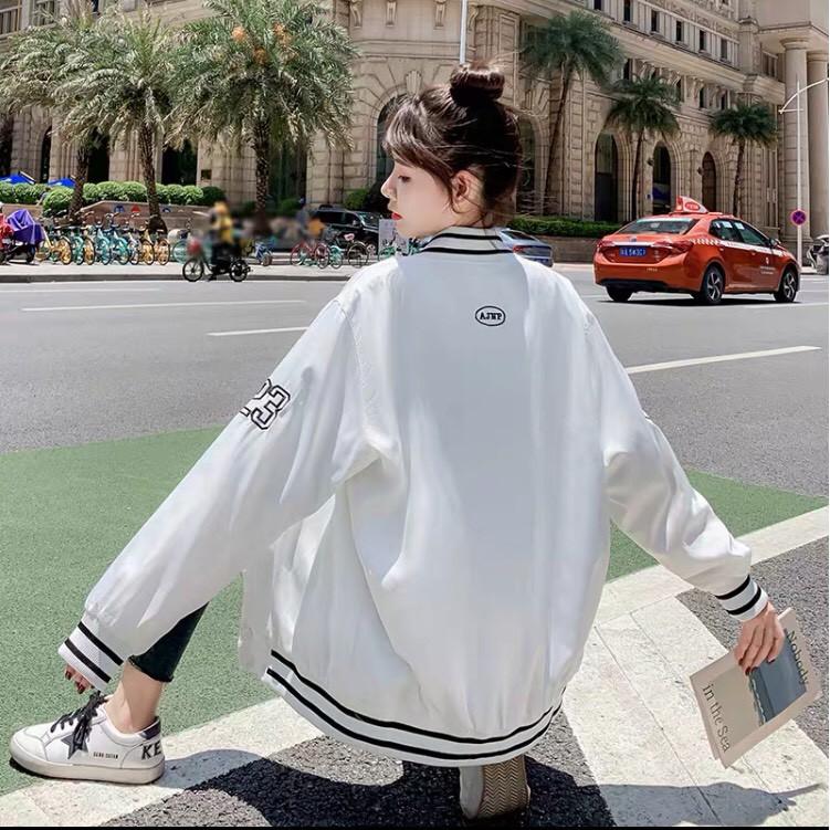 ÁO KHOÁC NỮ DÙ BOMBER IN CHỮ NỔI LÓT 2 LỚP CÁ TÍNH PHONG CÁCH TRẺ TRUNG