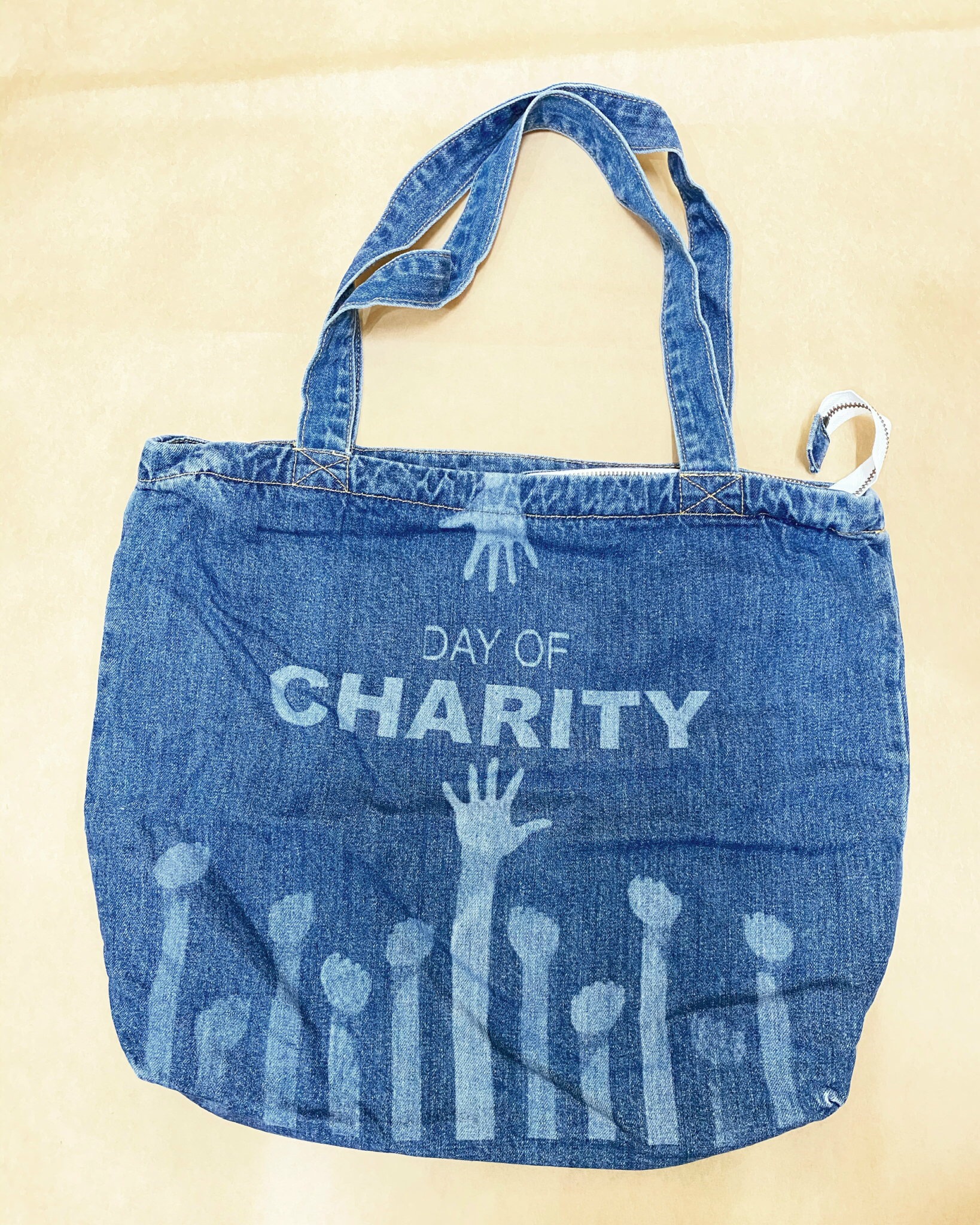 Túi tote vải jeans biểu tượng Bác ái - Quỹ Trò nghèo Vùng cao