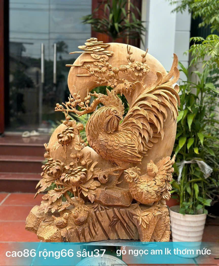 Tượng gia đình gà phong thủy bằng gỗ ngọc am kt 86×66×37cm