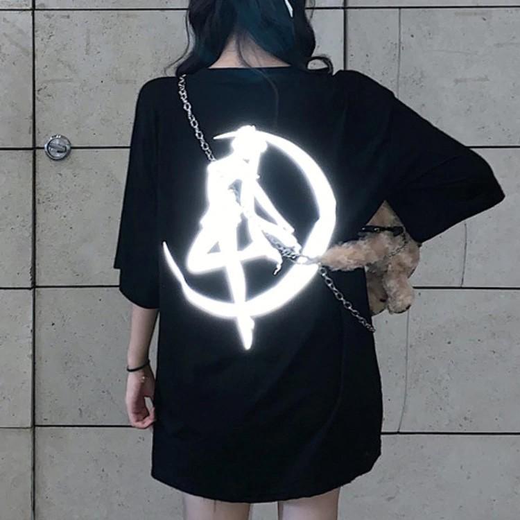 Áo thun Phản Quang Tay Lỡ Unisex Nam Nữ Thủy Thủ mặt trăng