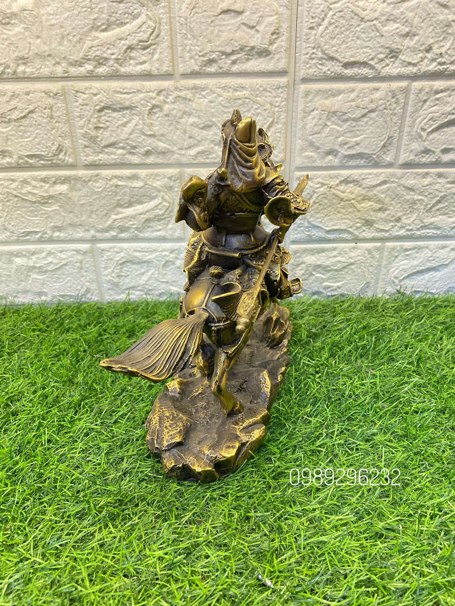 Tượng Quan Công cưỡi ngựa bằng đồng - quan công phong thuỷ