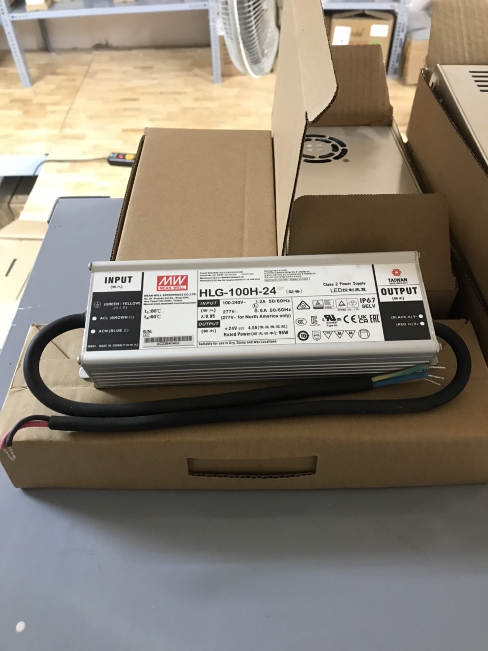 Nguồn LED Driver HLG-100H-24 Meanwell (96W 24V 24V), Hàng chính hãng
