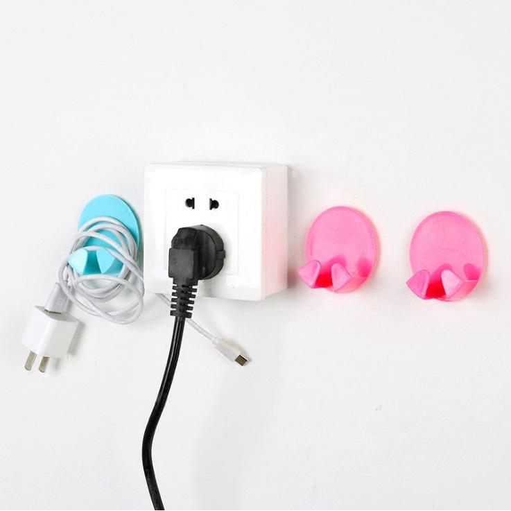 Móc Dán Tường Treo Phích Cắm Điện Vỉ 2 Móc H088