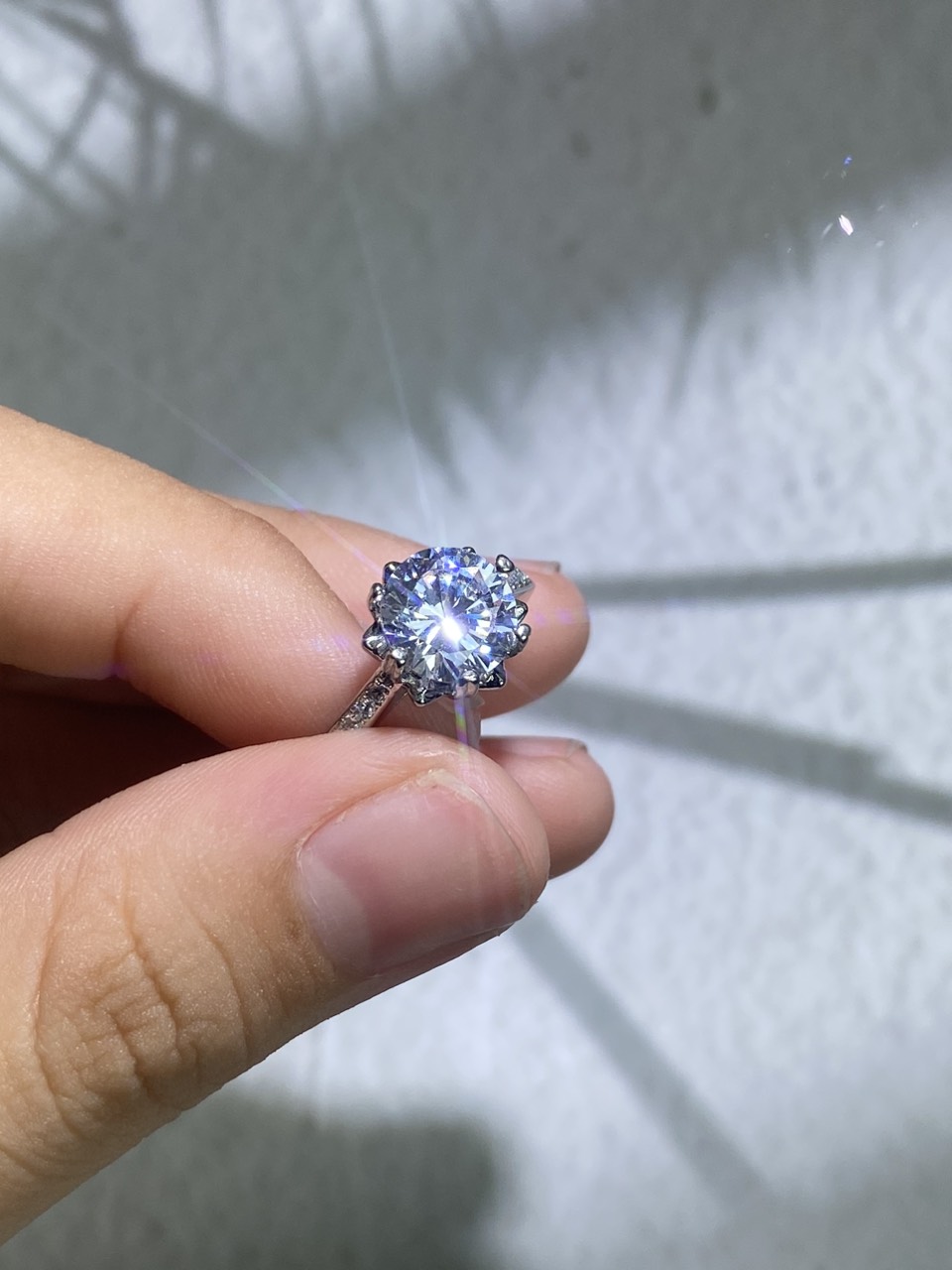 Phụ kiện đeo ngón tay Bạc 925 Kim cương nhân tao Moissanite 2.0carat 8.0mm