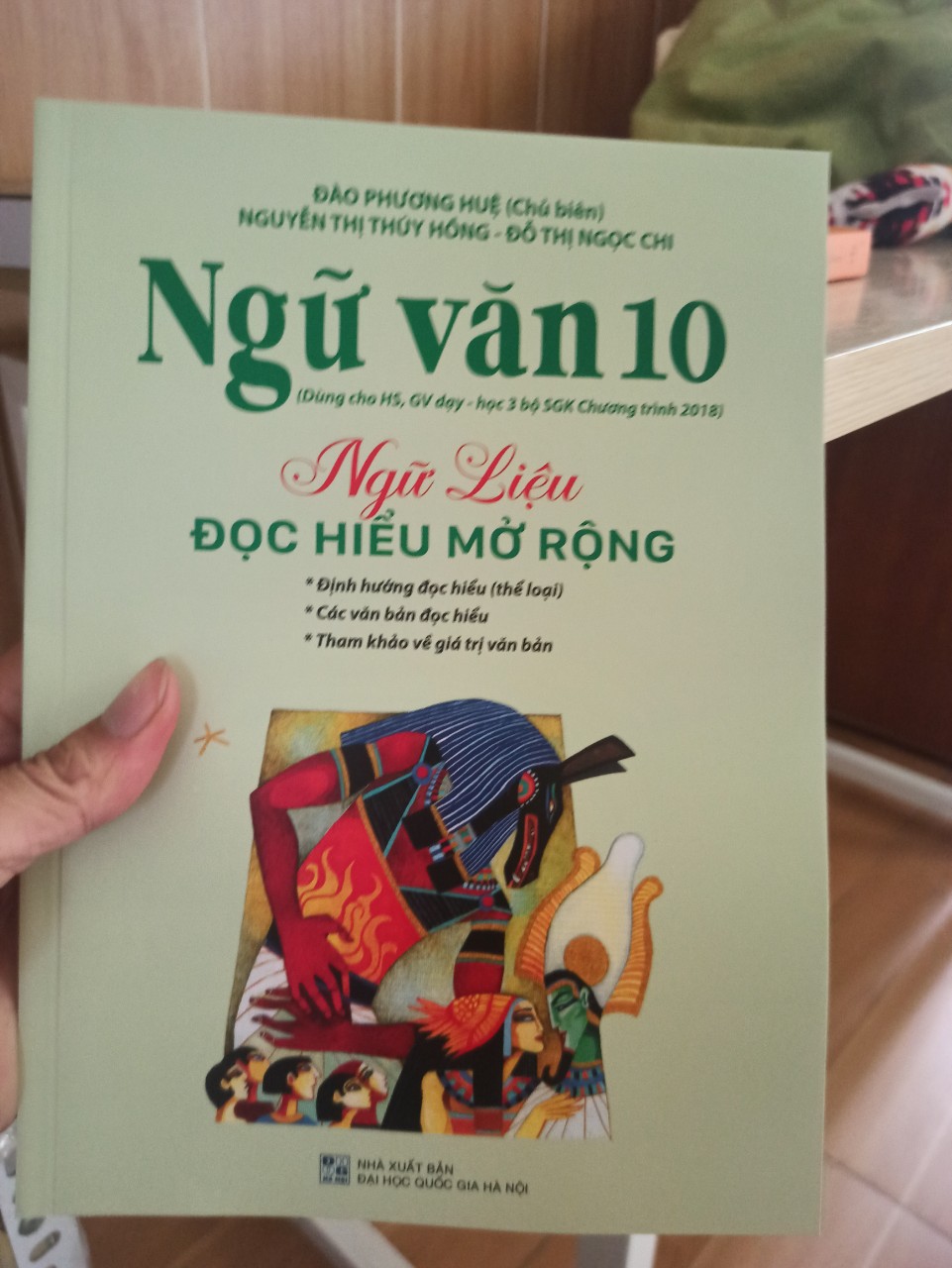 Sách Ngữ văn 10 - Ngữ liệu đọc hiểu mở rộng