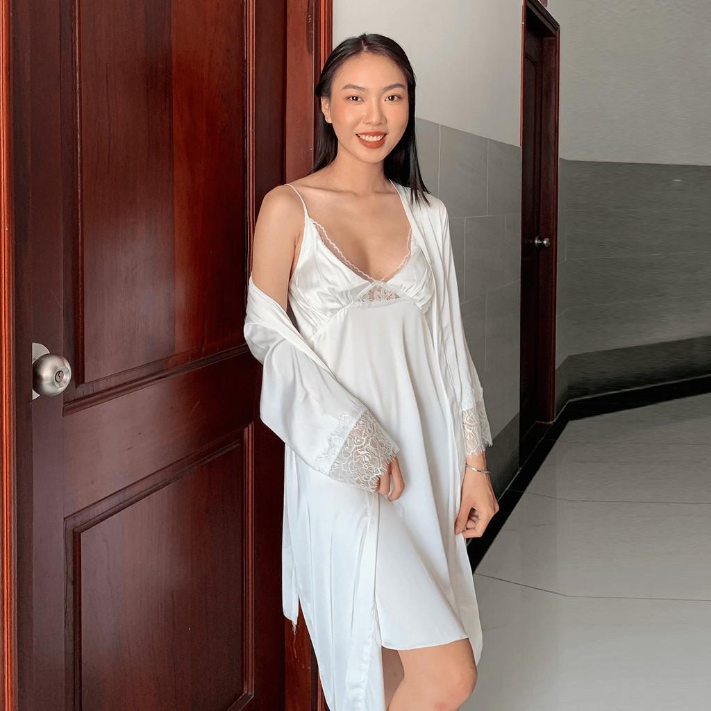 Bộ Combo Váy Đầm Ngủ Nhà Kèm Áo Choàng Sleepwear Trắng Kem Chất Lụa Cao Cấp Kèm Chip Ren Sexy Thoáng Mát Mềm Mại