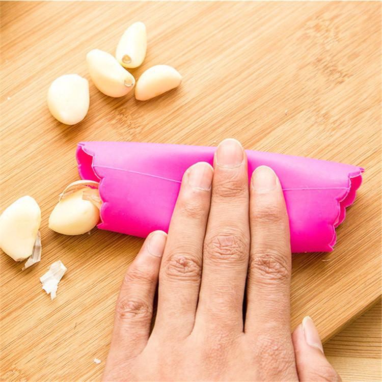 Bóc vỏ tỏi tiện dụng bằng silicone 88121 shop cr7