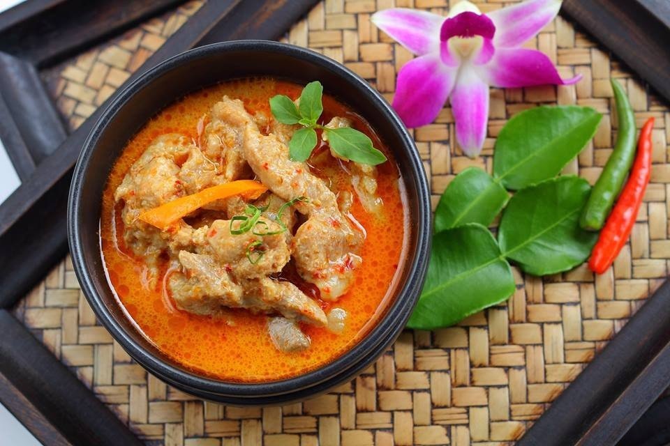 Tên sản phẩm: Cà ri đỏ Taste Thai 400g