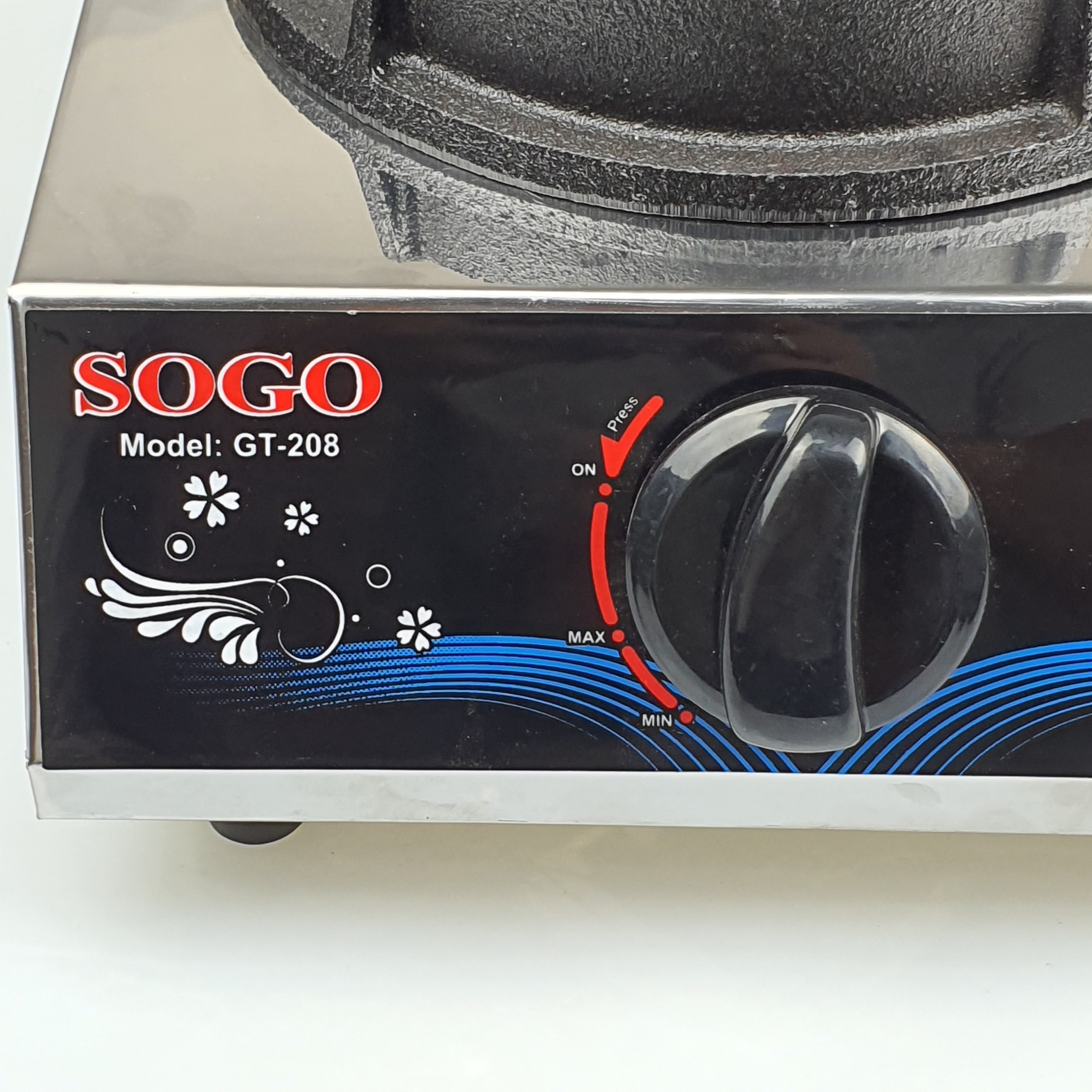 Bếp ga Hải Sản công nghiệp 3 lò nấu Sogo đầu đốt đồng, khung inox, hoa văn màu ngẫu nhiên - Hàng chính hãng