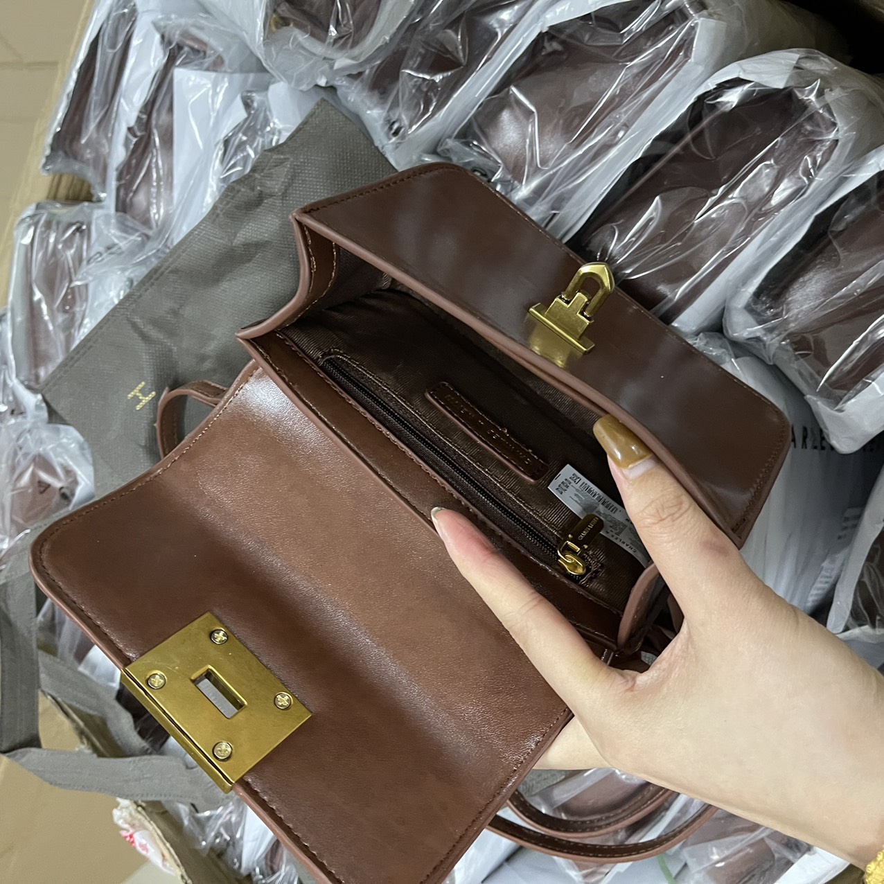 Túi quai tết xách kèm dây đeo bên hay đeo chéo sang chảnh
