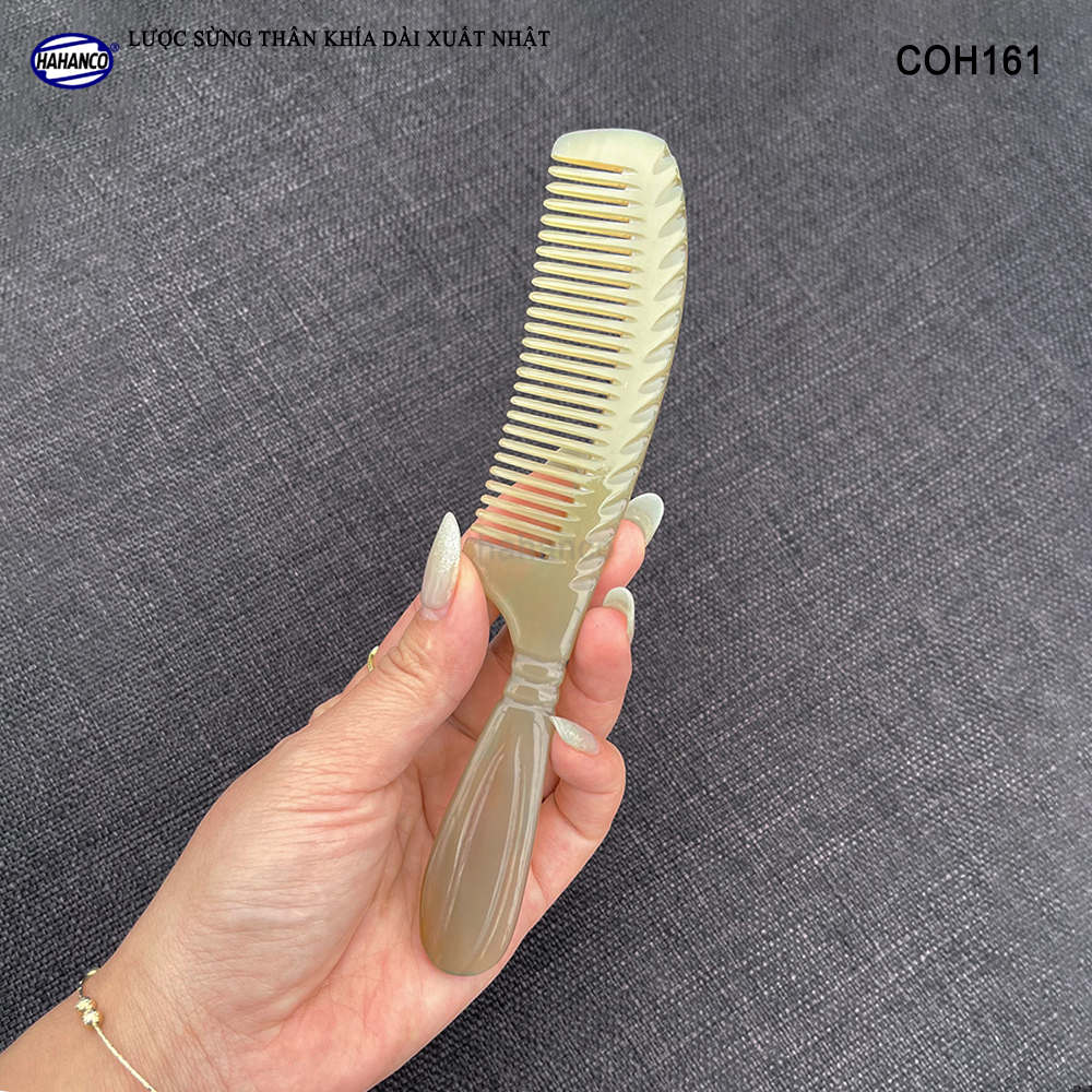 Lược Sừng Khía Dài Thon Gọn HAHANCO (Size: M - 18cm) Mẫu Lược Thông Dụng - COH161