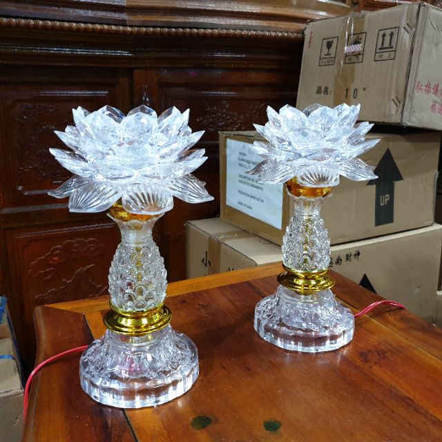 Cặp đèn thờ 002 bóng leb tự động đổi màu cao 20 cm