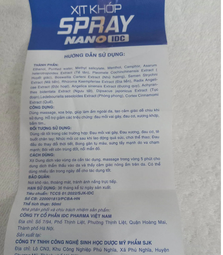 Xịt khớp SPRAY NANO IDC dùng xoa bóp giảm nhanh các triệu chứng đau mỏi vay gáy, xương khớp, bong gân hộp 50ml