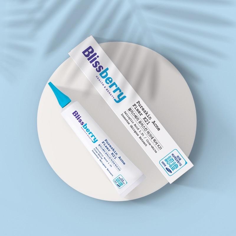 Bộ sản phẩm hỗ trợ giảm mụn vùng mặt, ngực và lưng hiệu quả Blissberry (Gel bôi mụn + Sữa tắm hương khuynh hiệp)