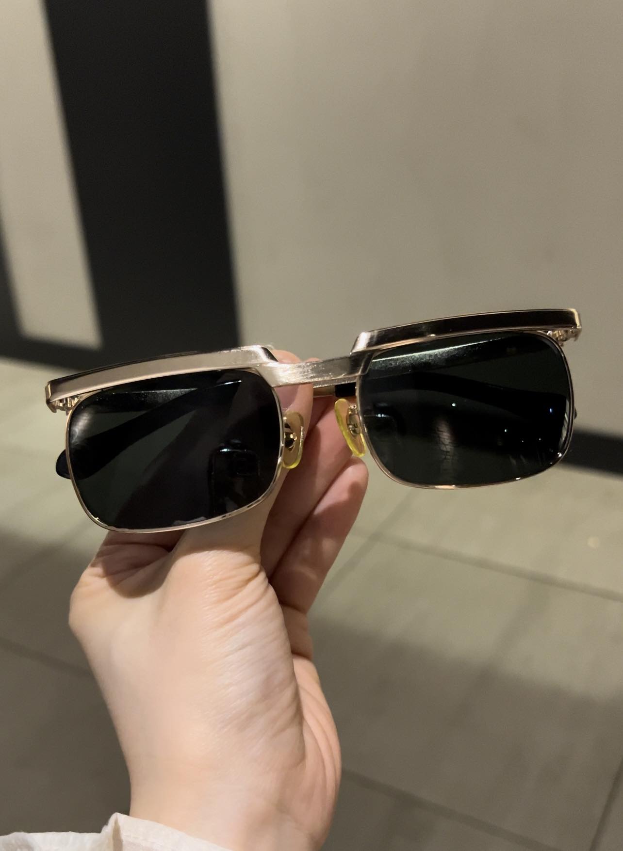 Kính râm Nam Solex chữ H cao cấp mạ vàng 14K gọng titan