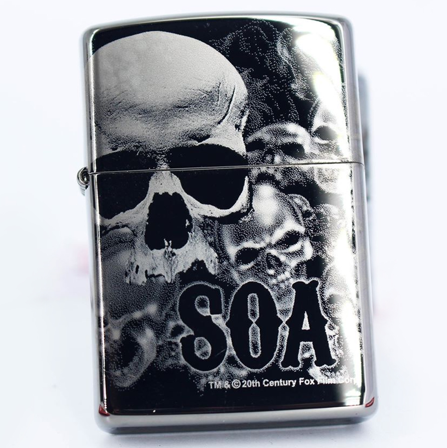 Bật Lửa Zippo 49192 – Zippo Sons of Anarchy 360° Skulls Black Ice