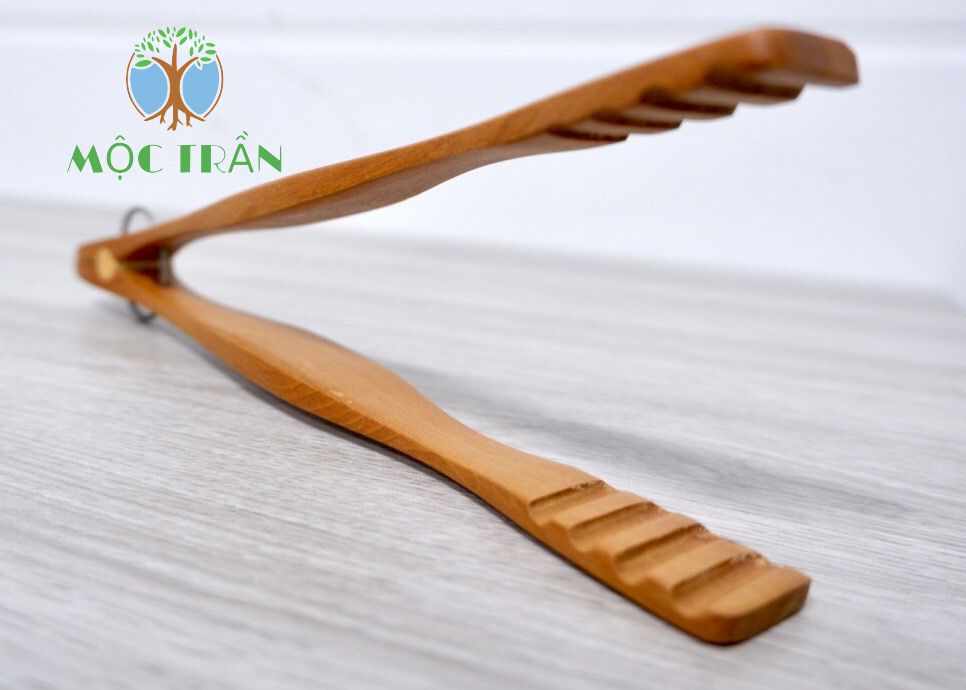 Kẹp gắp thức ăn bằng gỗ xà cừ tự nhiên 27 cm tiện dụng