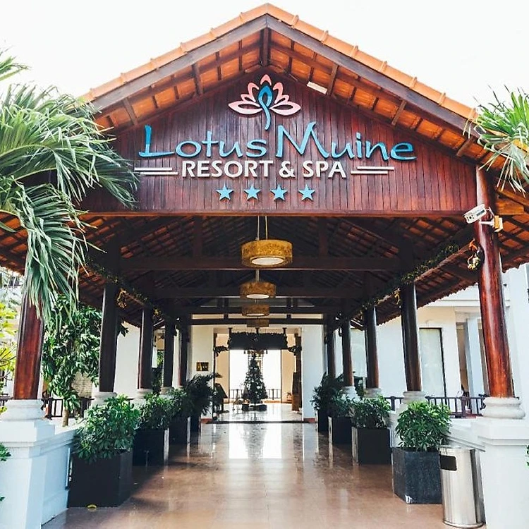 Lotus Mũi Né Resort & Spa 4* + Xe Limousine Khứ Hồi Từ Sài Gòn Dành Cho 01 Người