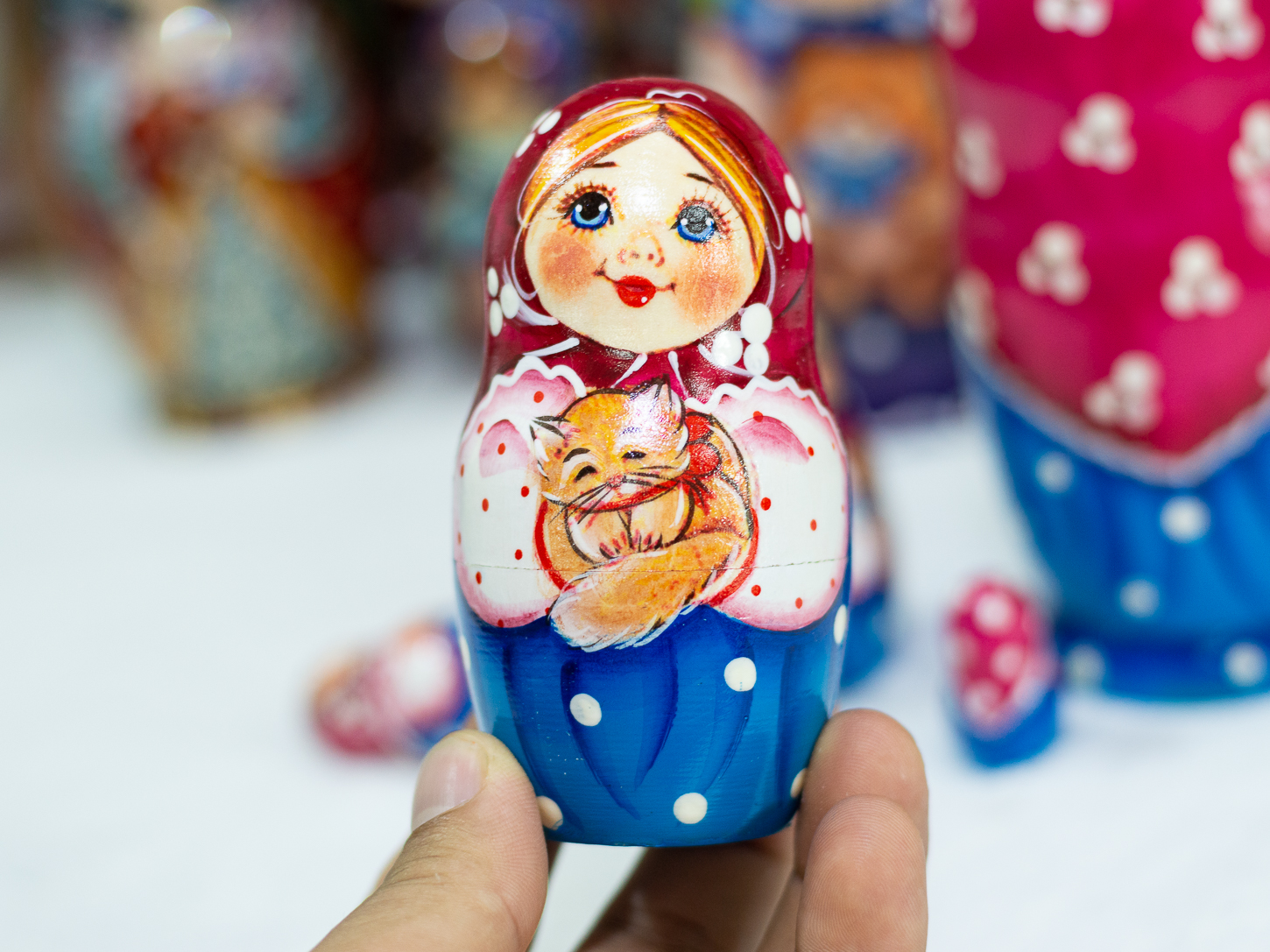 (SIÊU DỄ THƯƠNG) BỘ BÚP BÊ NGA MATRYOSHKA 5 LỚP 15CM &quot;MISA ÔM MÈO&quot; HÀNG LƯU NIỆM NGA CỰC ĐẸP VÀ DỄ THƯƠNG