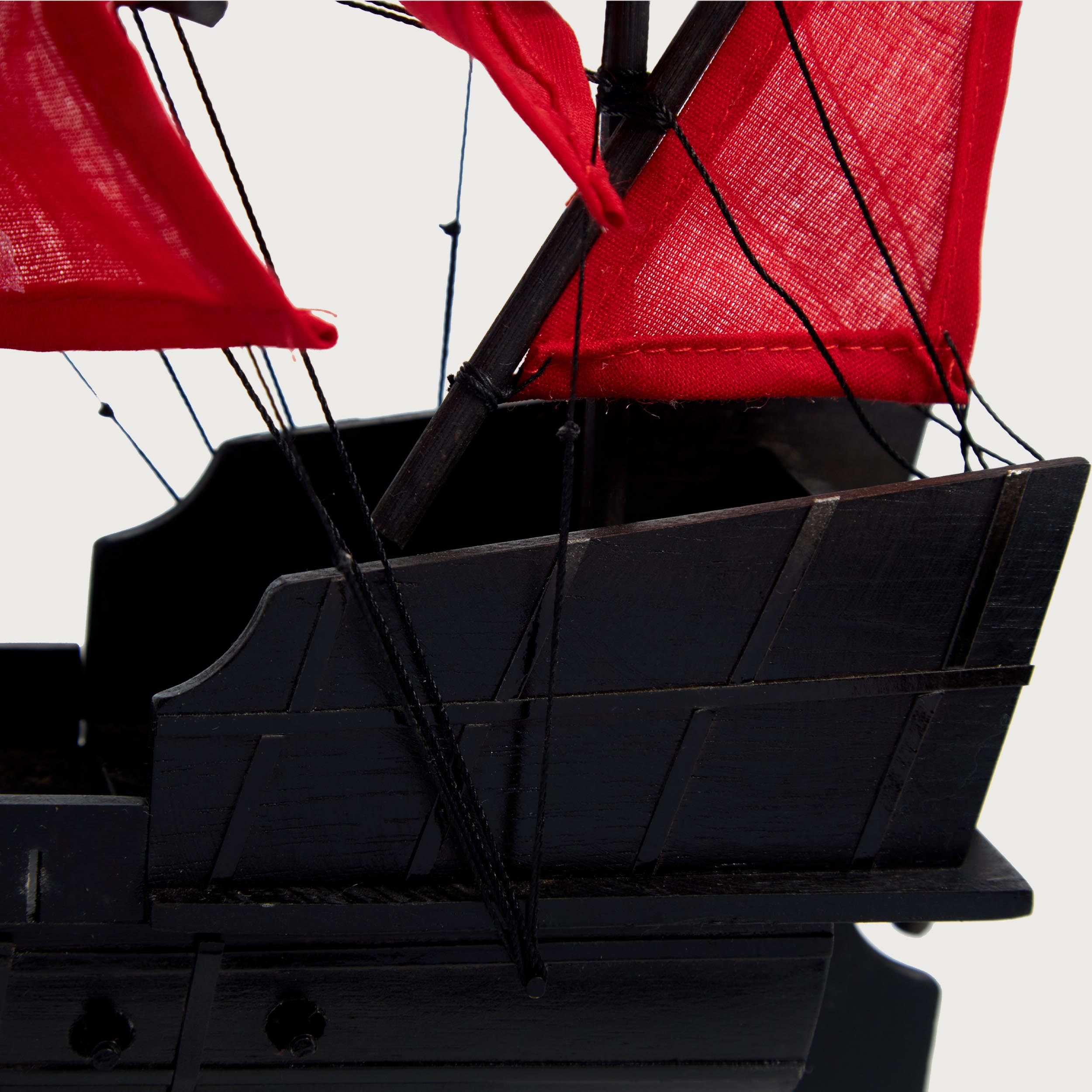 Mô hình Thuyền Cổ BLACK PEARL/ Red cao cấp, mô hình gỗ tự nhiên, lắp ráp sẵn 1st FURNITURE bằng gỗ tự nhiên cao câ