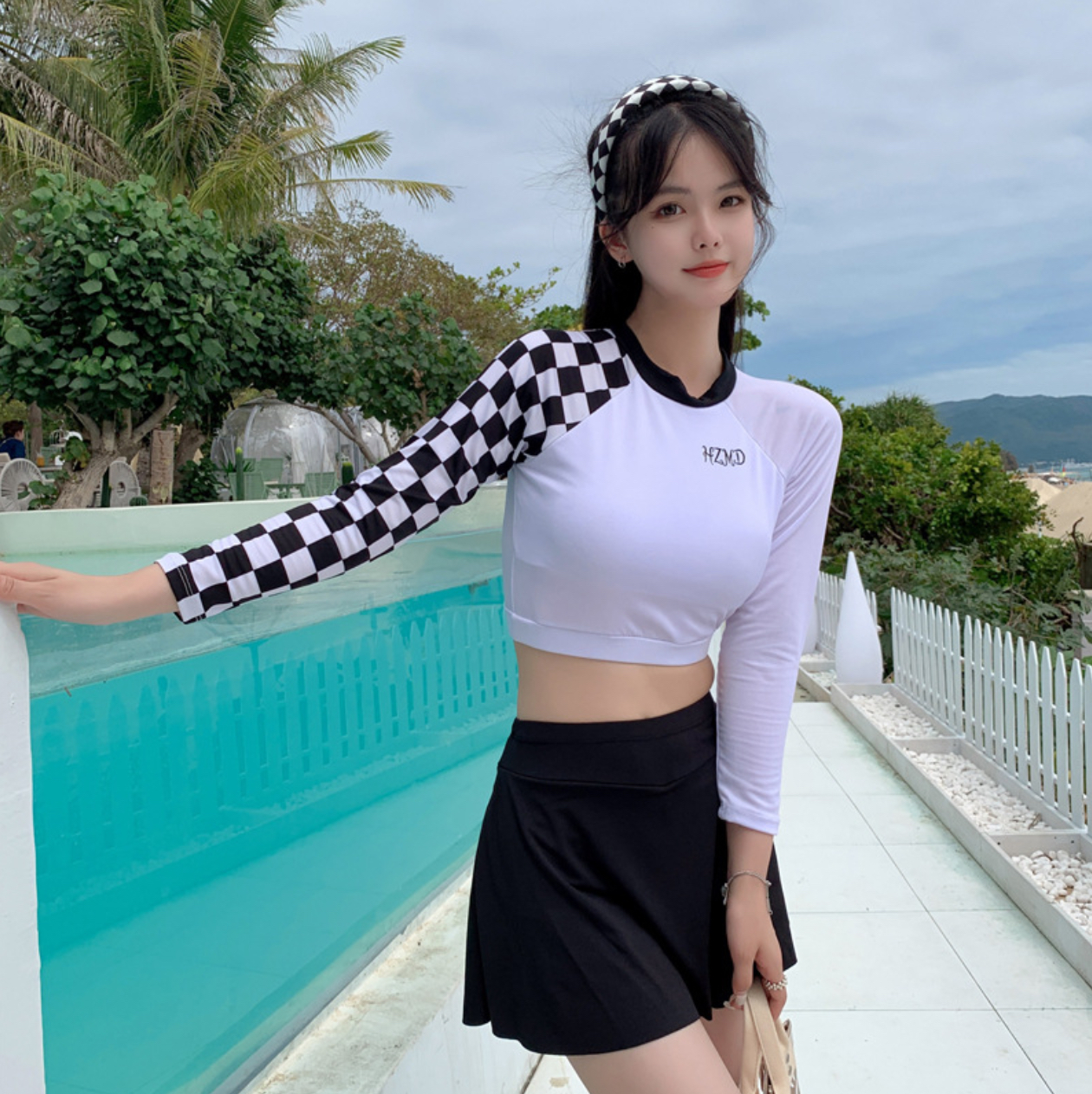 Bộ đồ bơi bikini kín đáo nữ hai mảnh đi tắm biển áo dài tay kèm váy - B34