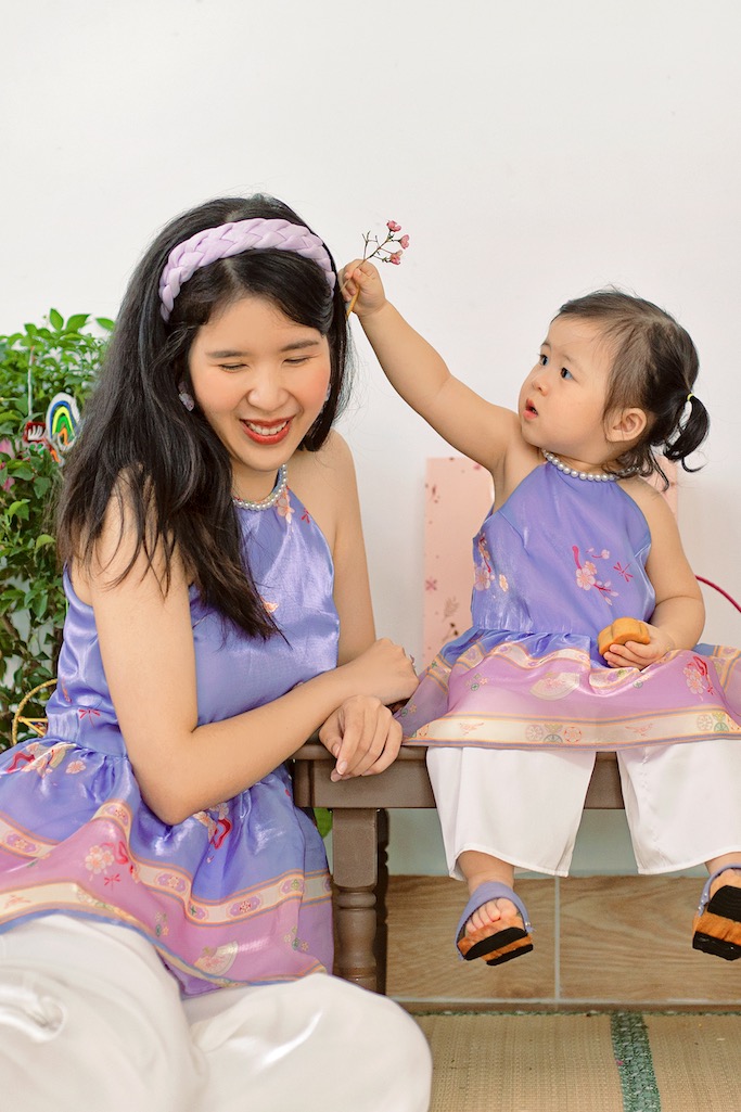 Sumire Store Áo yếm xòe organza Hoa Niên Ca - Tím