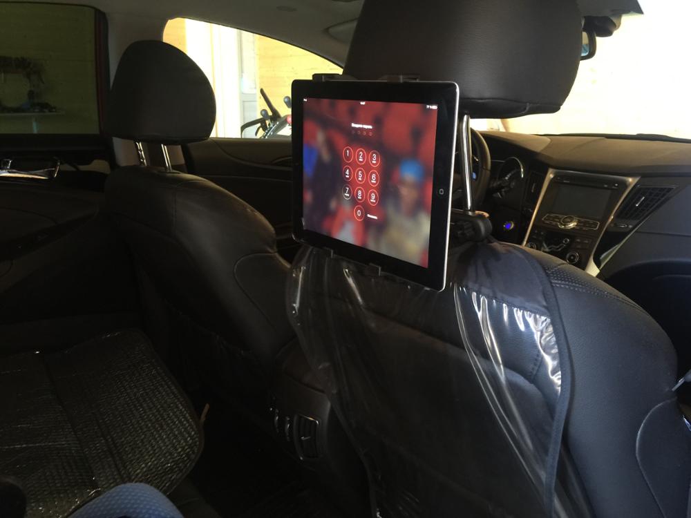 Hình ảnh Giá kẹp điện thoại máy tính bảng cho hàng ghế ngồi sau xe hơi - kệ đỡ điện thoại trên xe ô tô cho hàng ghế sau