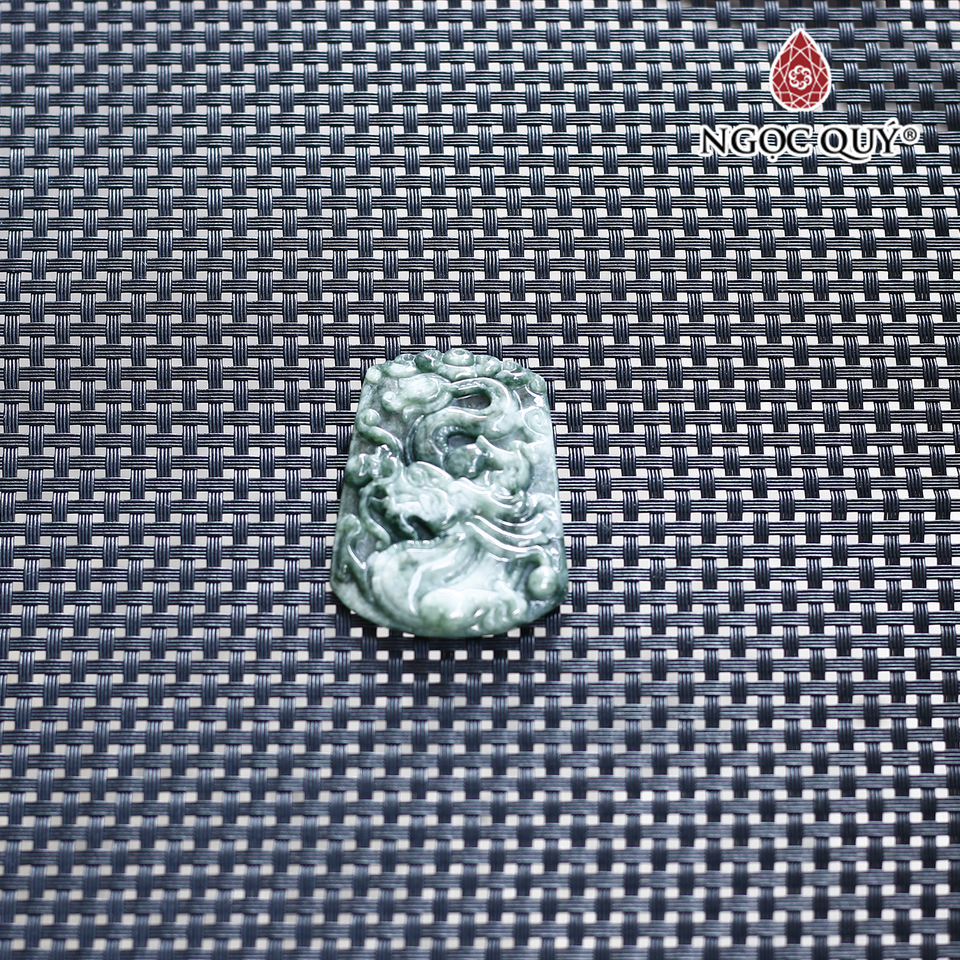 Mặt dây chuyền rồng cẩm thạch mệnh hỏa mộc - Ngọc Quý Gemstones