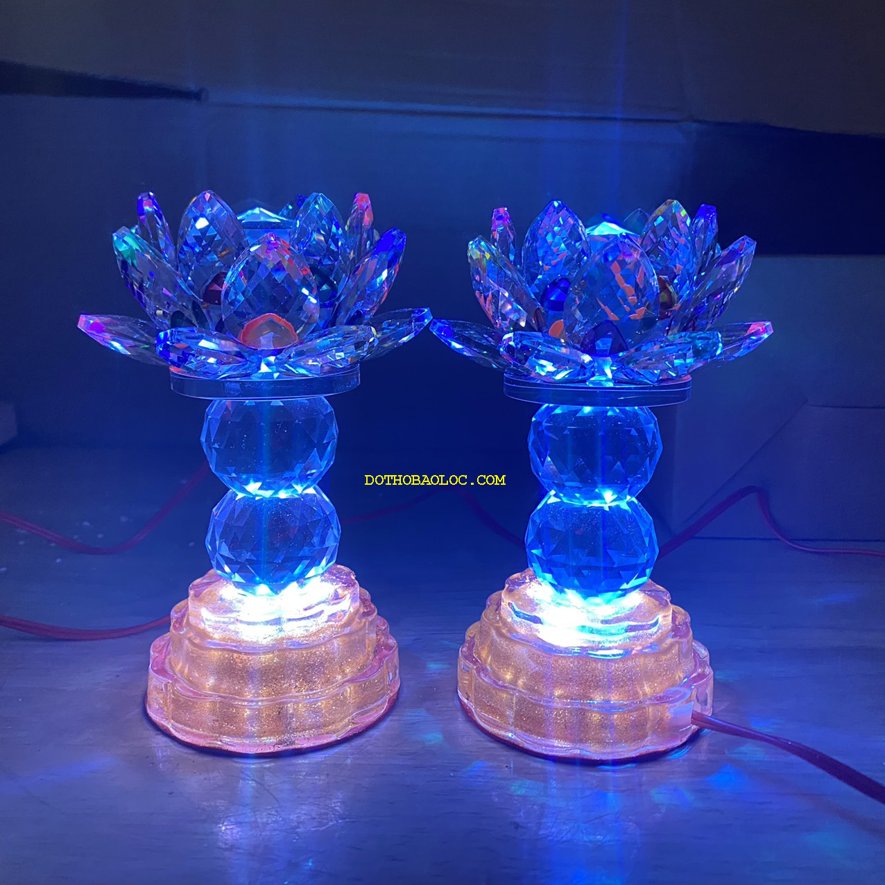 Đèn pha lê hoa sen 2cục bông cao cấp nhập khẩu từ Đài Loan cao 16cm