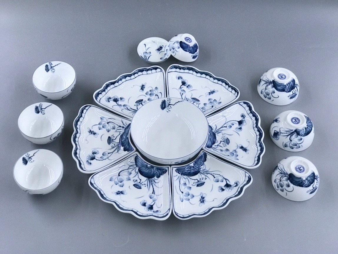 Bộ đồ ăn hoa mặt trời vẽ sen tràm sz 45cm