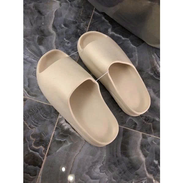 Dép Bánh Mì Nhám Nam Nữ Đúc Nguyên khối Cao 4 cm