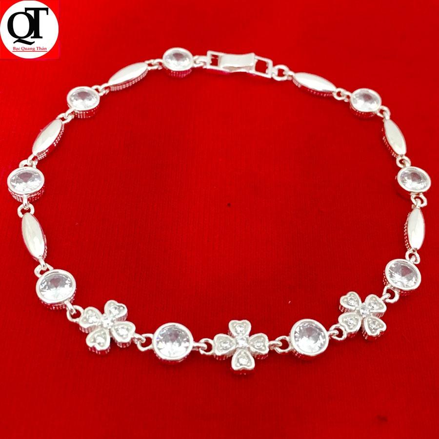 Lác tay nữ cỏ bốn lá bản nhỏ thời trang chất liệu bạc ta đính đá cao cấp trang sức Bạc Quang Thản  - QTLTNU12
