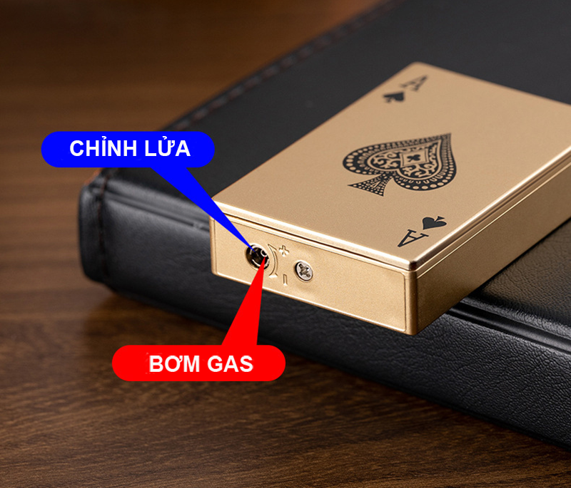 Bật Lửa Khè Hình Lá Bài Ách Vàng Có Gương Soi – Xài Gas