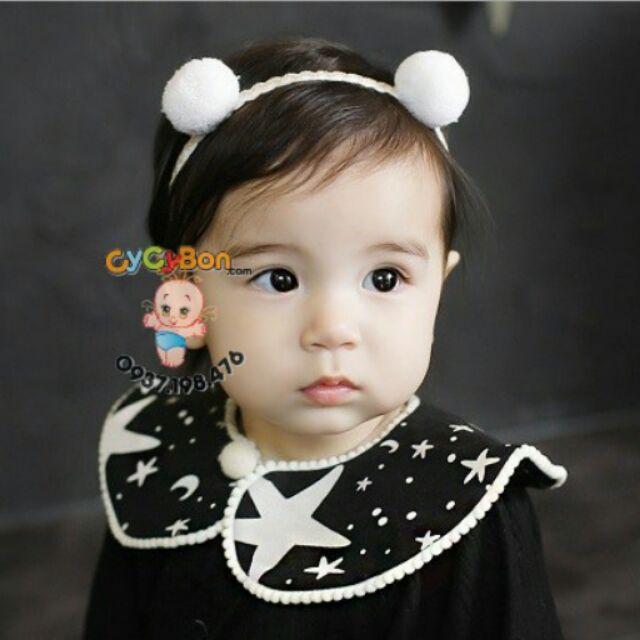 Băng Đô Chất Thun Kèm 2 Quả Bông Trắng Cho BÉ Gái