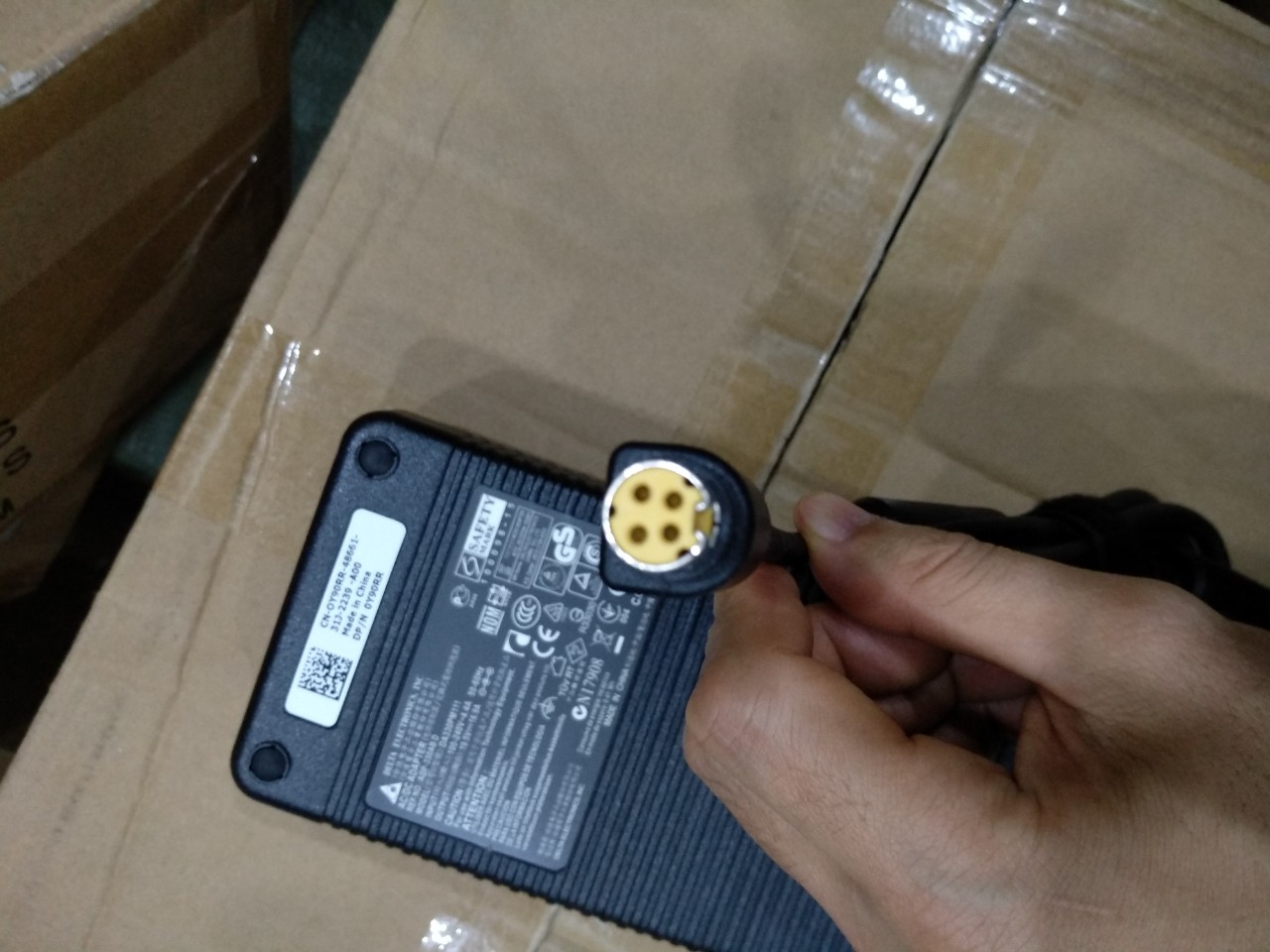 Sạc dành cho Laptop MSI GT80S GT80S-6QF GT80S-6QE GT80S-6QD 330W  hàng nhập khẩu