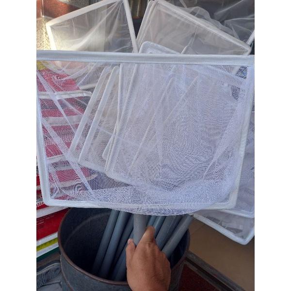 Vợt xúc cá vuông, 40cm x 30cm, hàng làm nhà chắt chắn , kích thướt lưới nhỏ đến lớn 1 cái