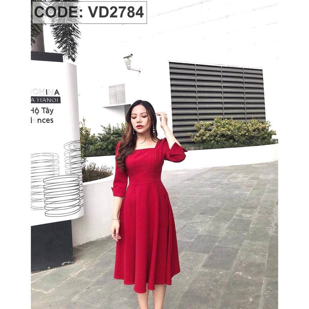 Đầm Xòe Màu Đỏ Tay Lỡ Cổ Vuông mã VD2784140