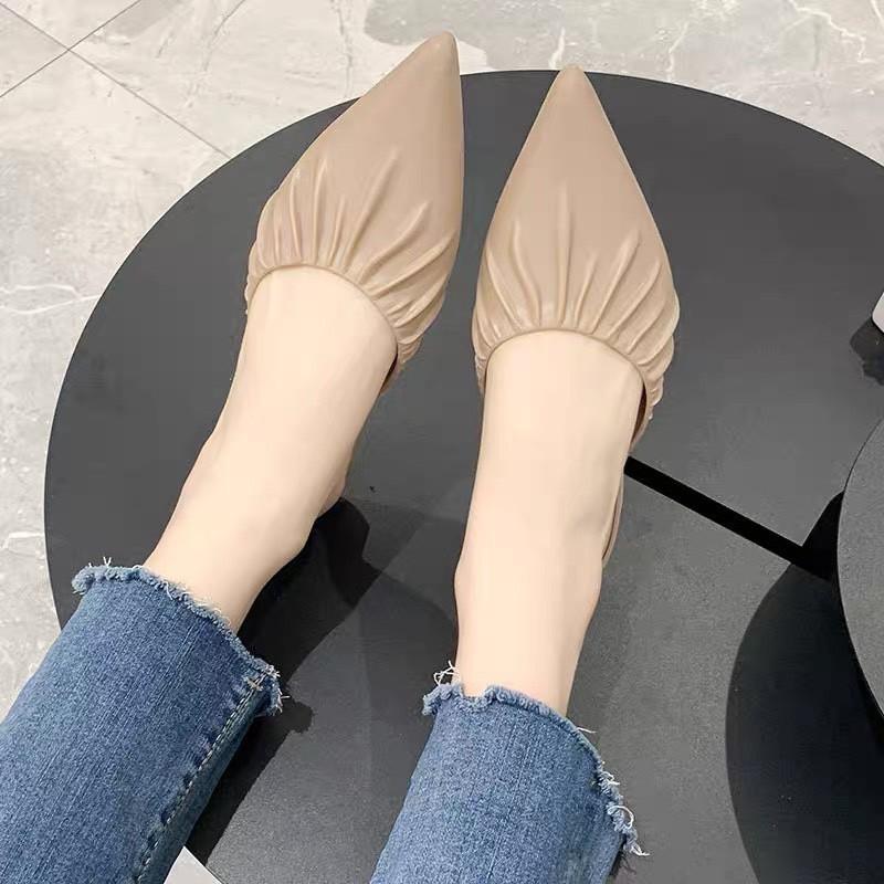 Dép sục mũi nhọn kiểu dáng Hàn Quốc viền nhăn