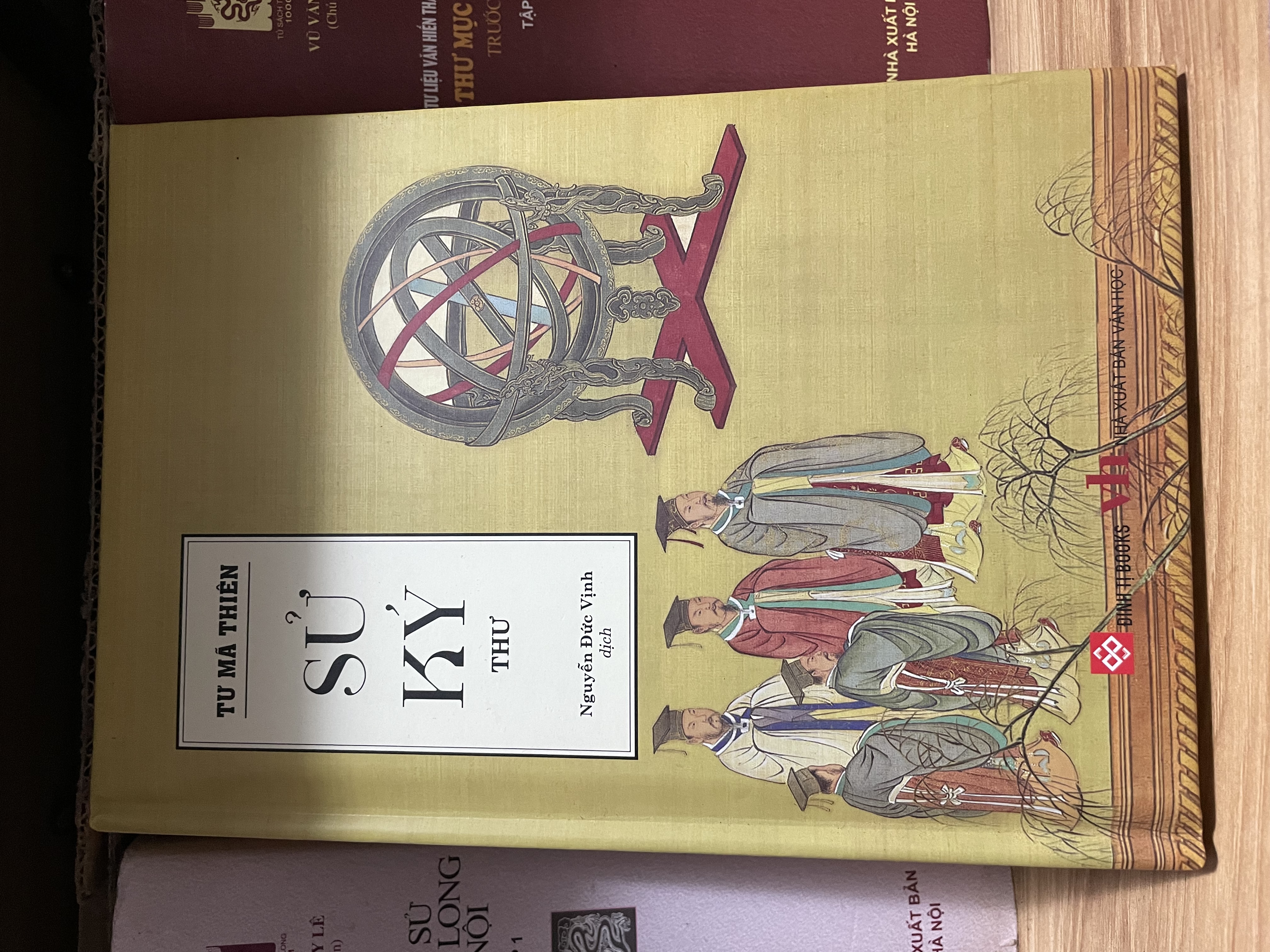 Sử ký- Thư (Bìa cứng có ký tặng của dịch giả)