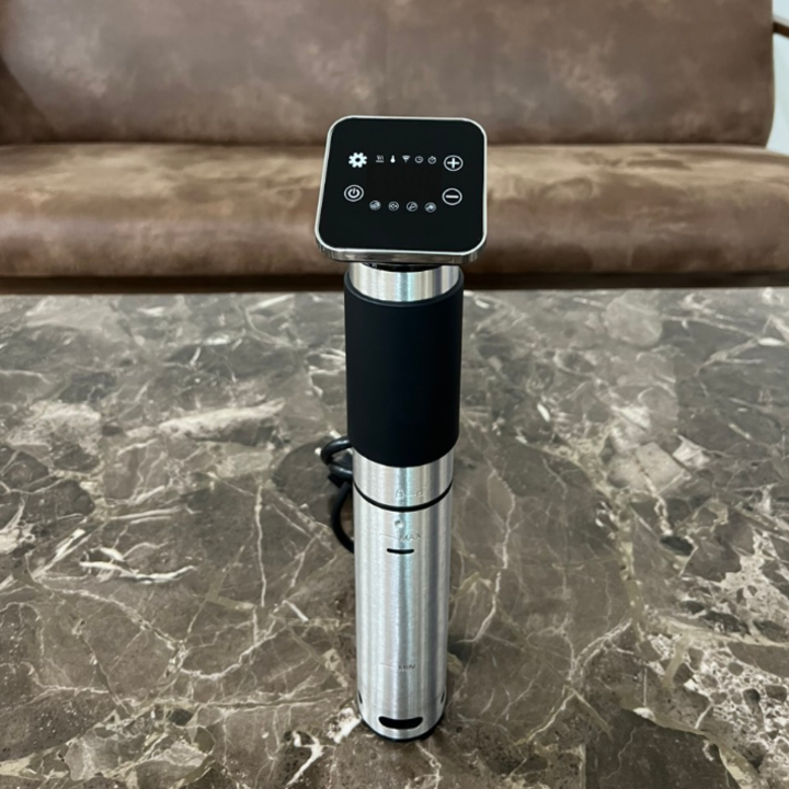Máy nấu chậm Sous Vide BioloMix SV-9008 Smart cảm ứng thông minh - Màn hình LED, điều khiển kết nối qua app điện thoại - HÀNG NHẬP KHẨU